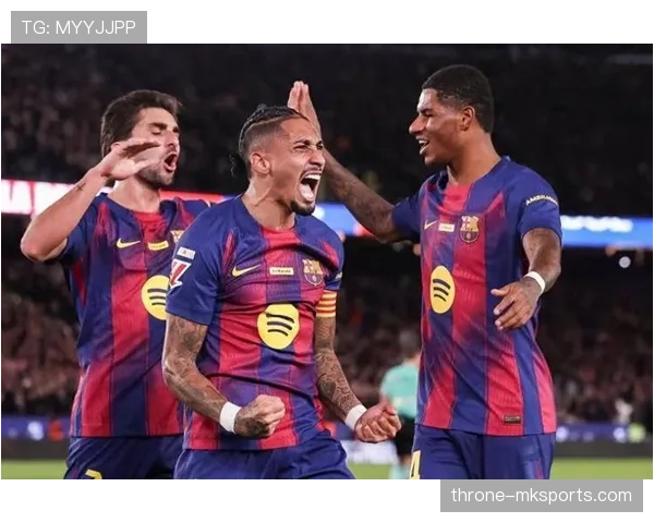 西甲豪门新赛季阵容震撼亮相,前场火力全开引关注 西甲豪门新赛季阵容震撼亮相,前场火力全开引关注